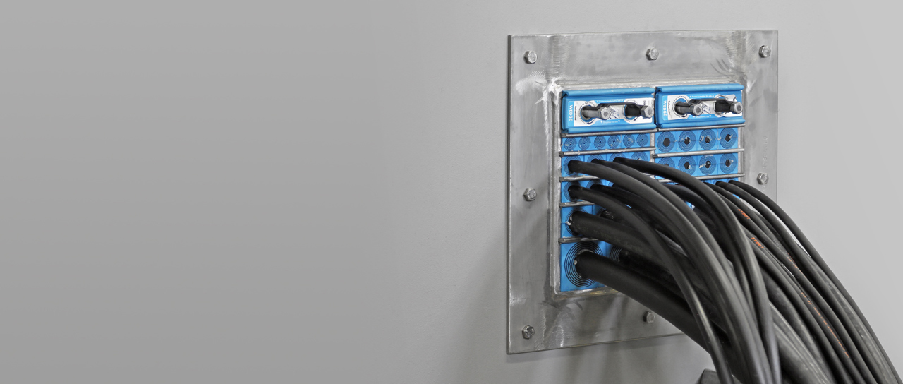 灵活的电缆穿隔密封系统